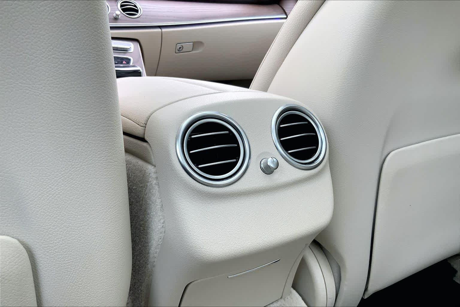 Used 2020 Iridium Silver Metallic Mercedes-Benz E 350 image 35