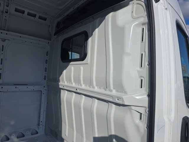2026 Ram ProMaster 2500 photo 3