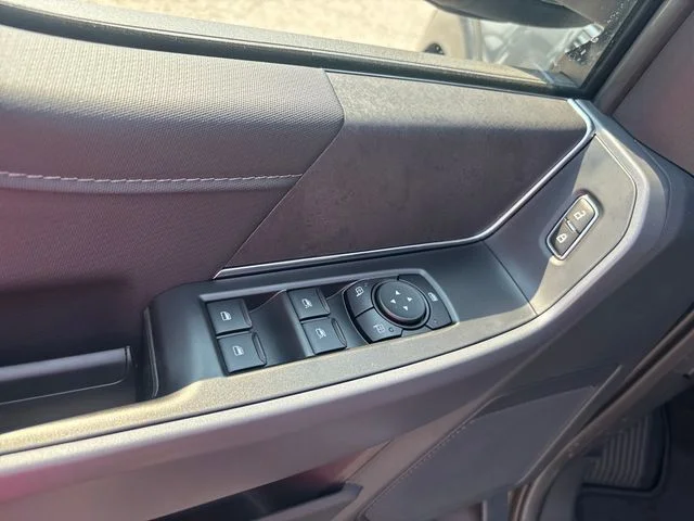New 2026 Carbonized Gray Metallic Ford XLT image 11