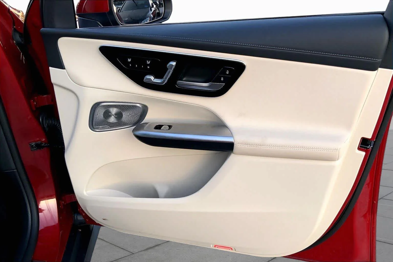 Used 2024 MANUFAKTUR Patagonia Red Metallic Mercedes-Benz GLC 300 image 22