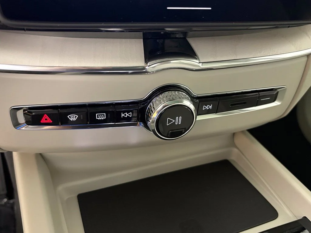 New 2027 Gray Volvo B5 Ultra image 25