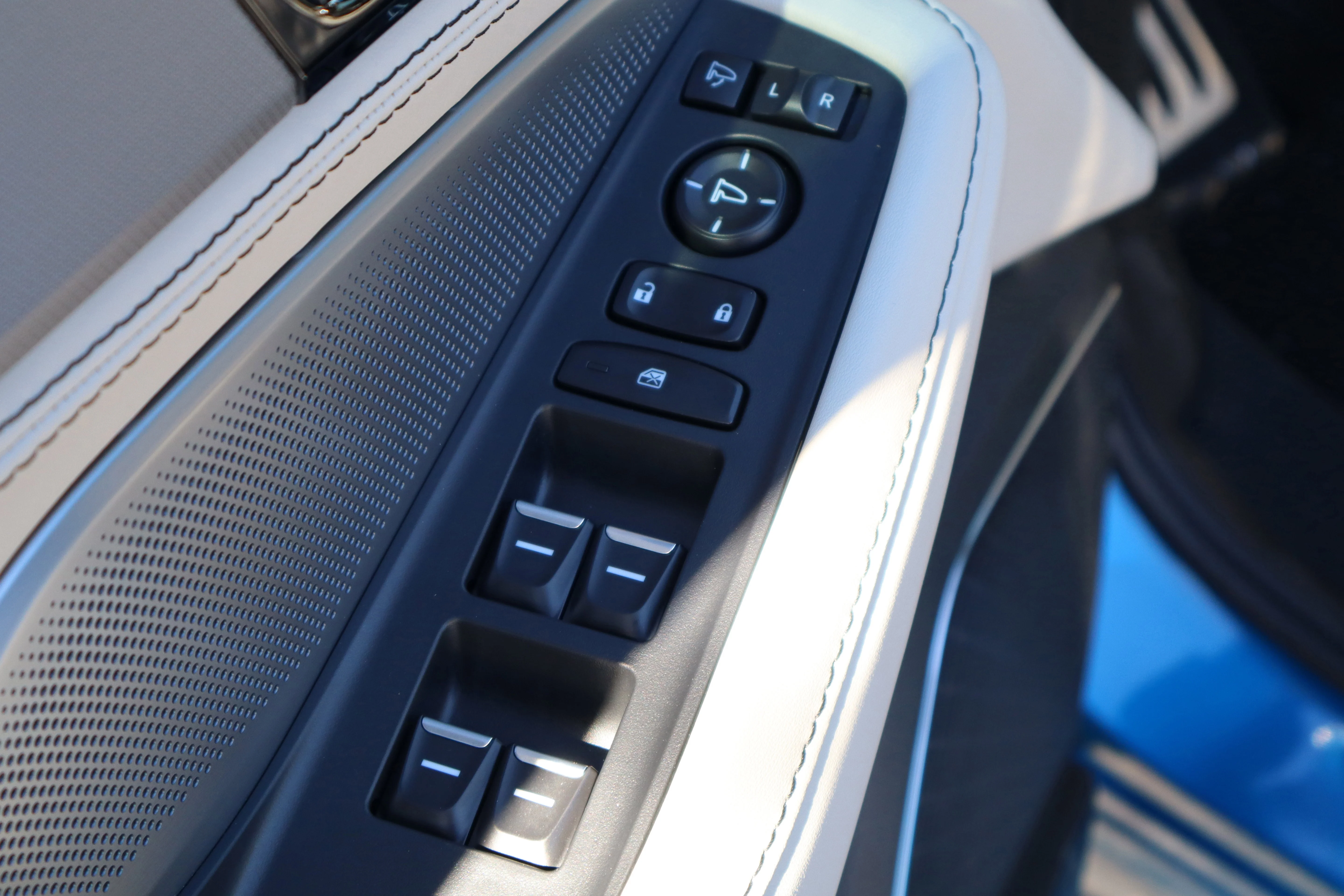 New 2026 Double Apex Blue Pearl Acura w/A-Spec Advance Package image 25