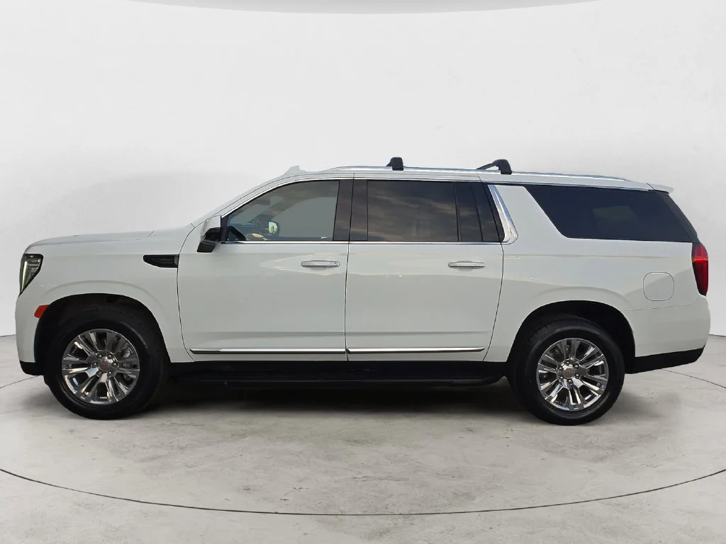 Used 2024 Summit White GMC Denali image 12