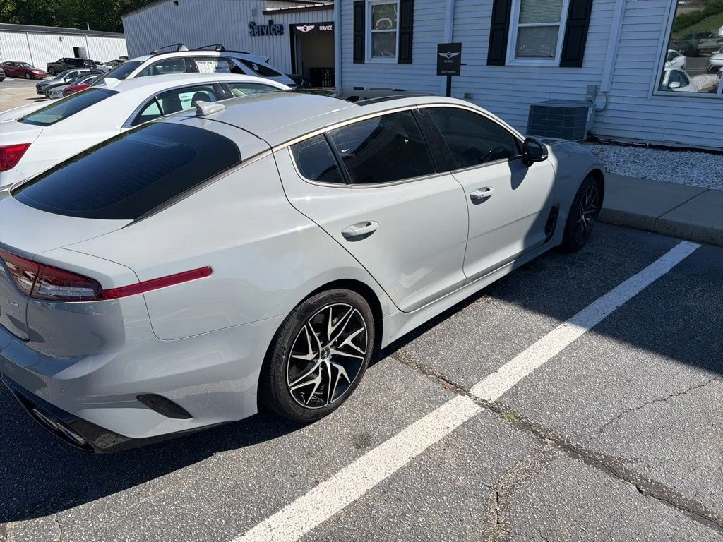 Used 2023 White Kia GT-Line image 5