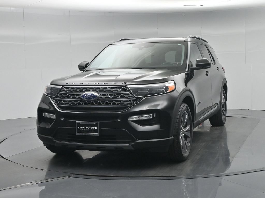 Certified Used 2023 Black Ford XLT image 63