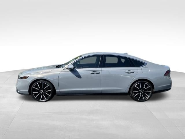 Used 2024 Gray Honda Touring image 3
