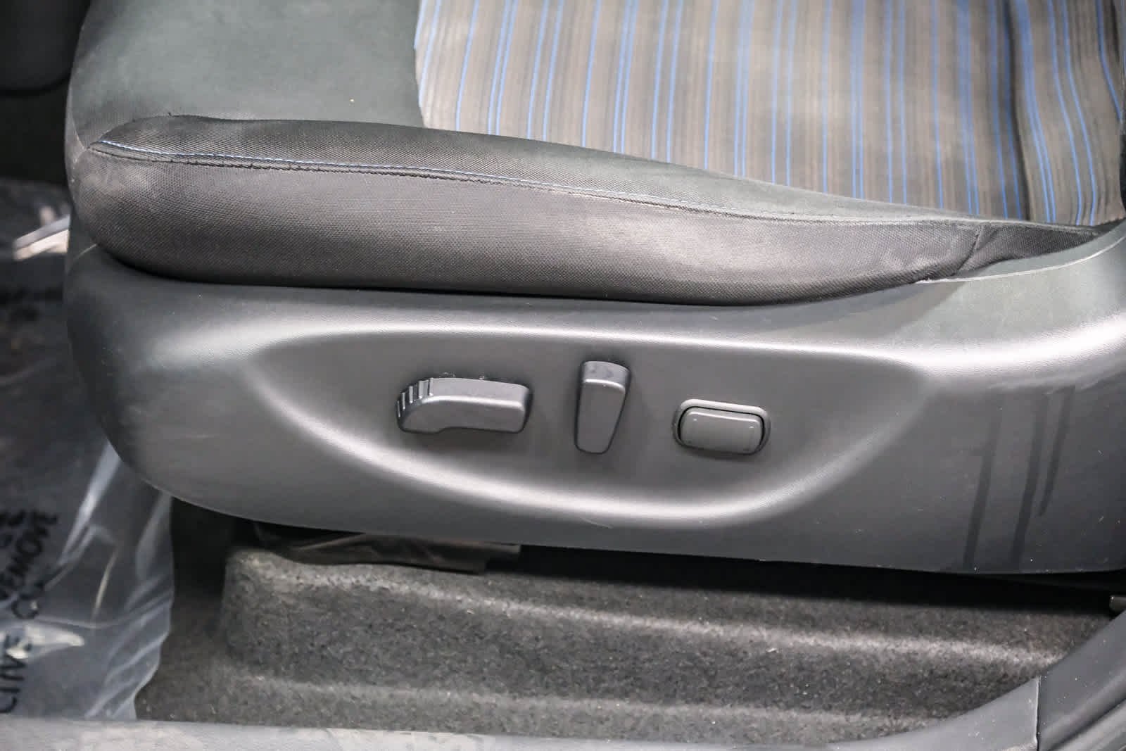 Used 2020 Gun Metallic Nissan SV image 24