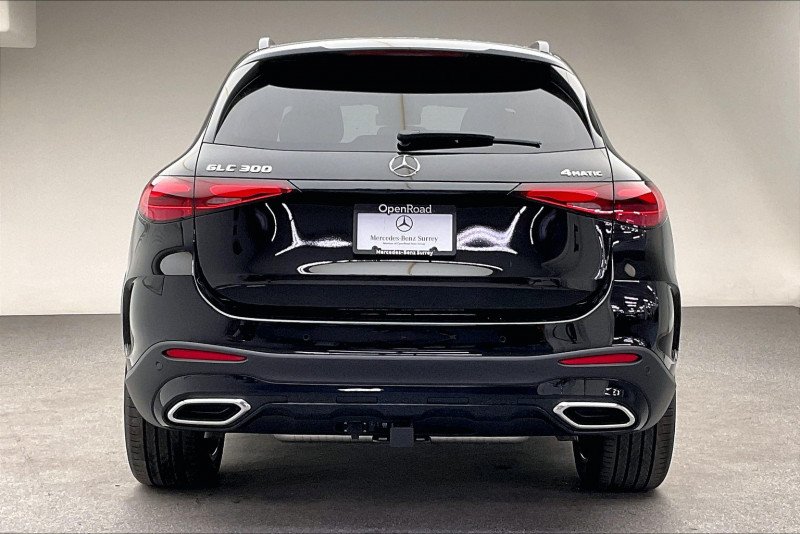 2025 Mercedes-Benz GLC