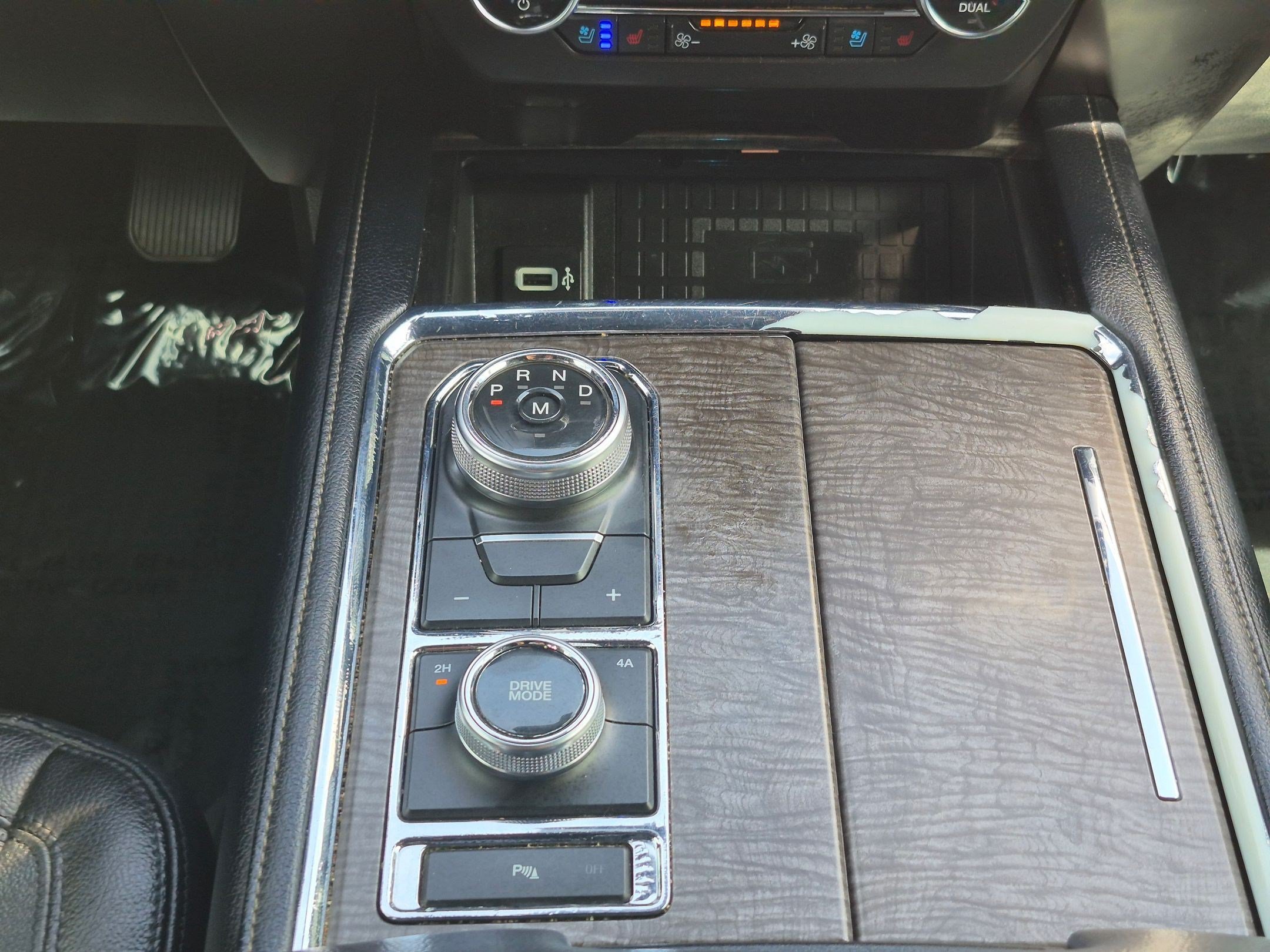Used 2019 White Ford Limited image 25