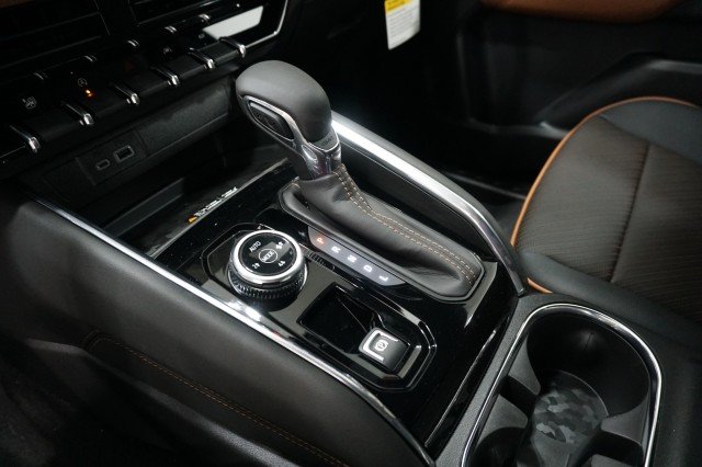 2026 GMC Canyon AT4 - Photo 25