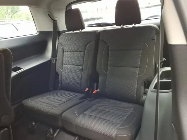 2023 GMC Acadia SLE - Photo 15
