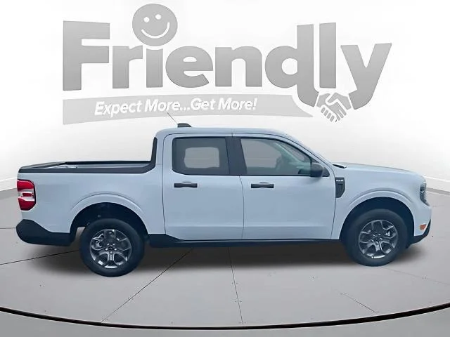 New 2026 Space White Metallic Ford XLT image 38