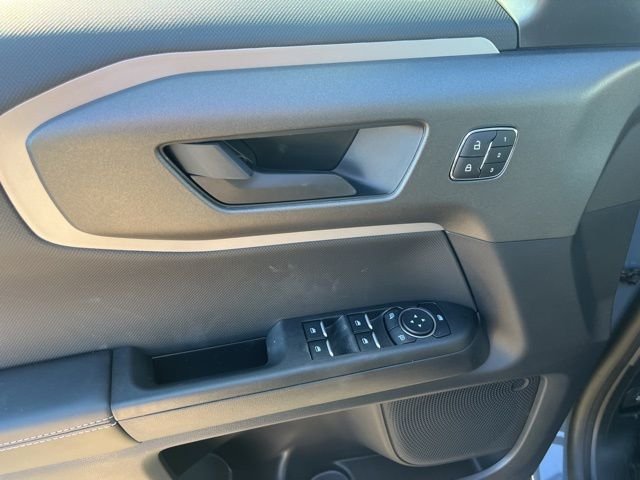 New 2025 Azure Gray Metallic Tri-Coat Ford Outer Banks image 9