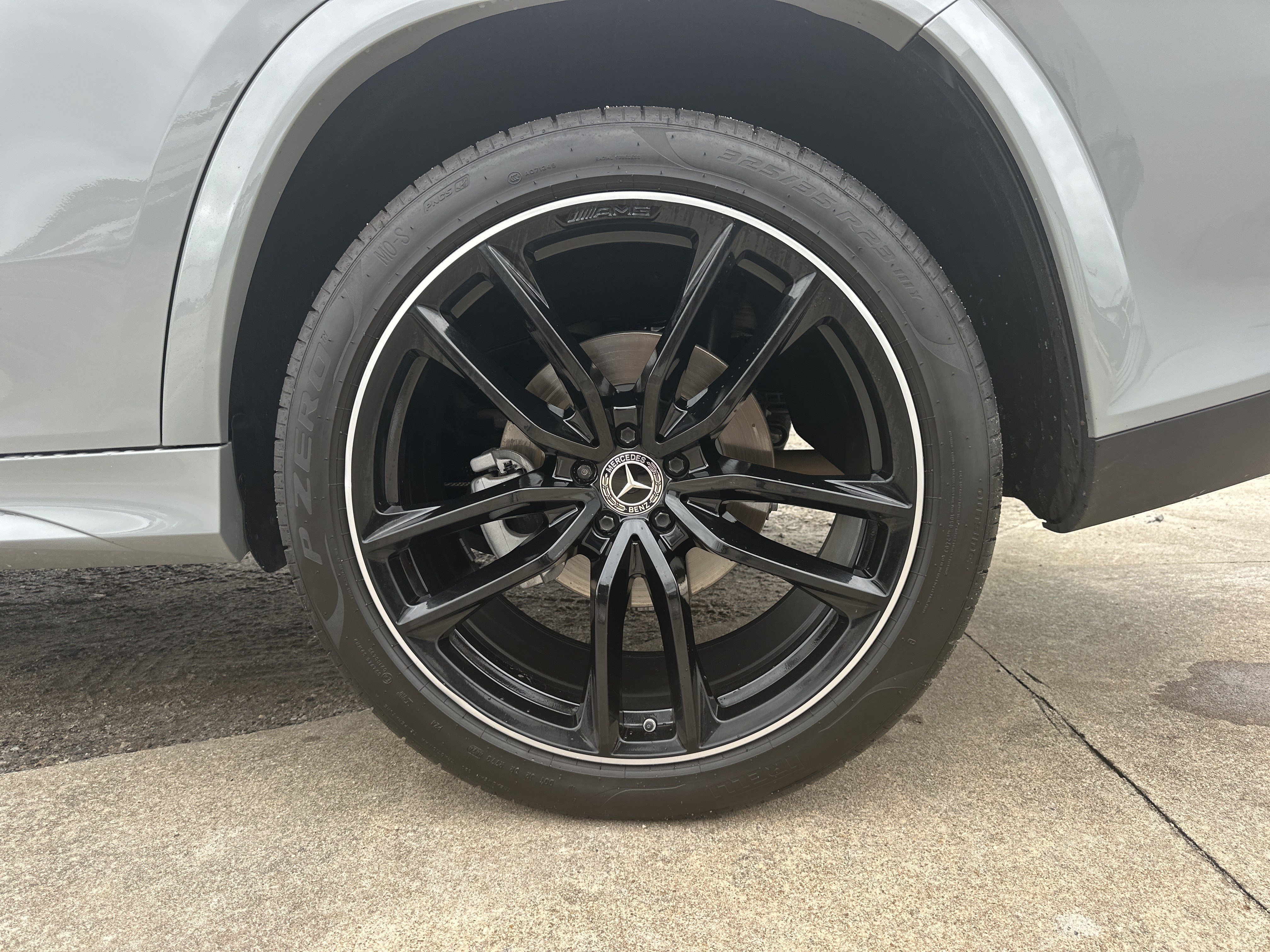 Used 2025 Gray Mercedes-Benz GLS 450 image 21