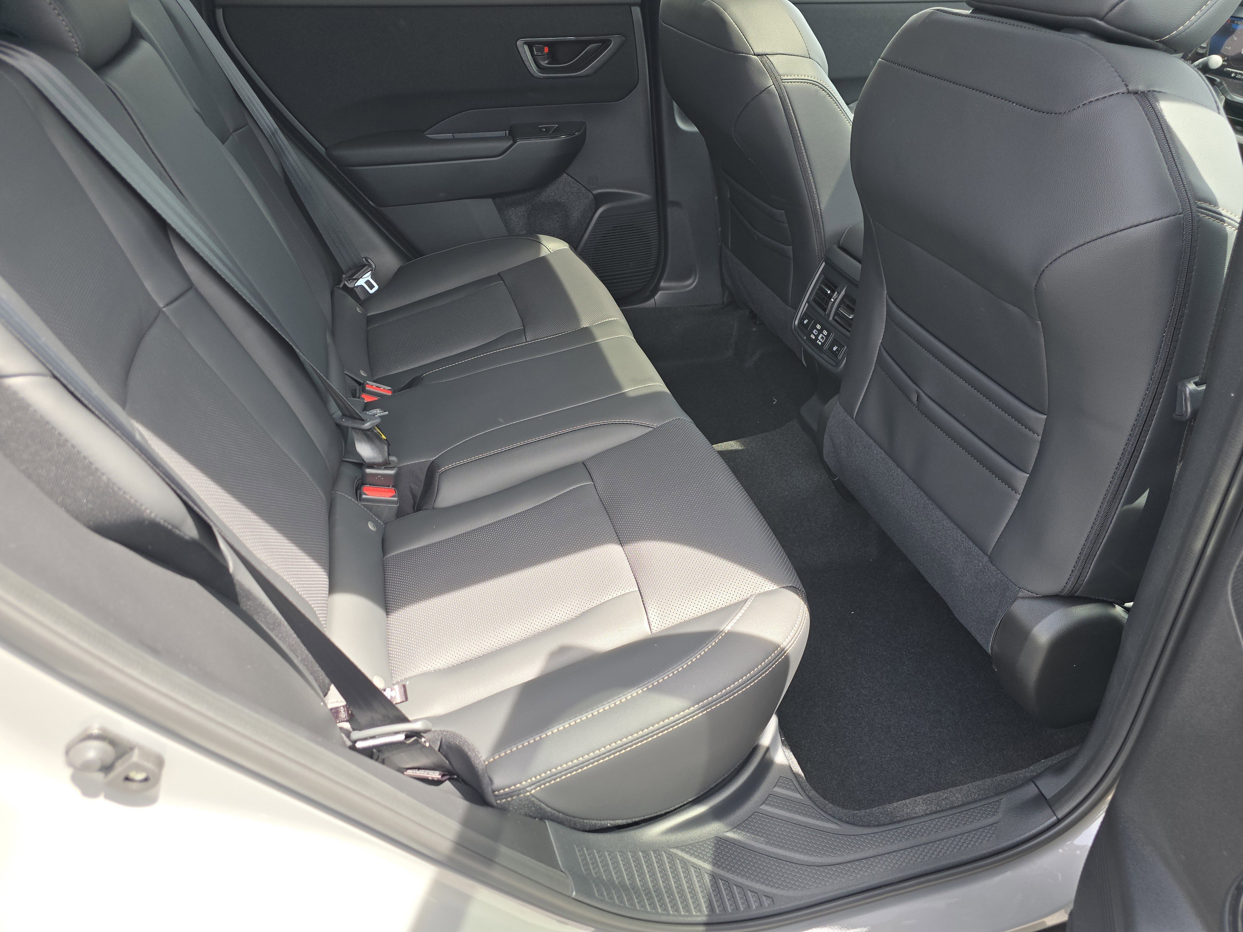 New 2026 RIVER ROCK PEARL Subaru Limited image 19