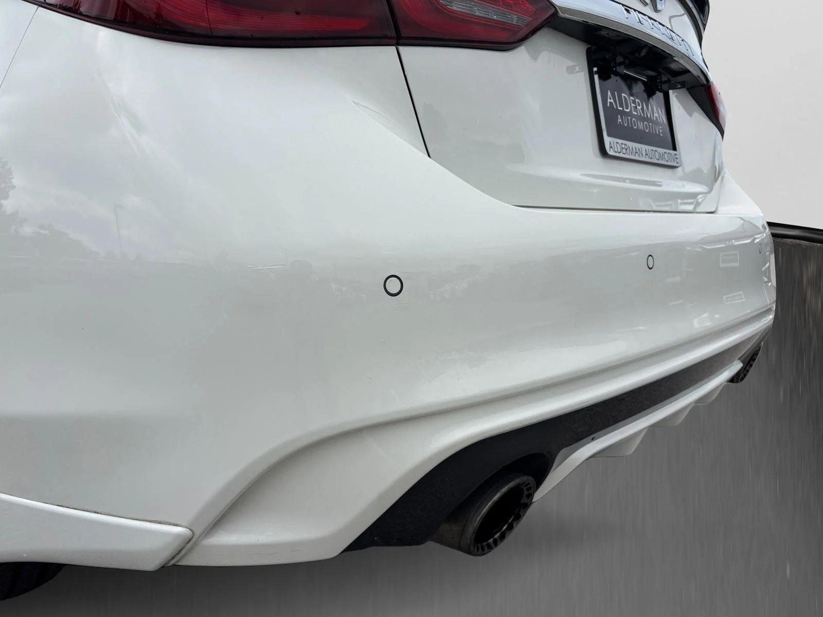 Used 2018 Pure White INFINITI RED SPORT 400 image 52
