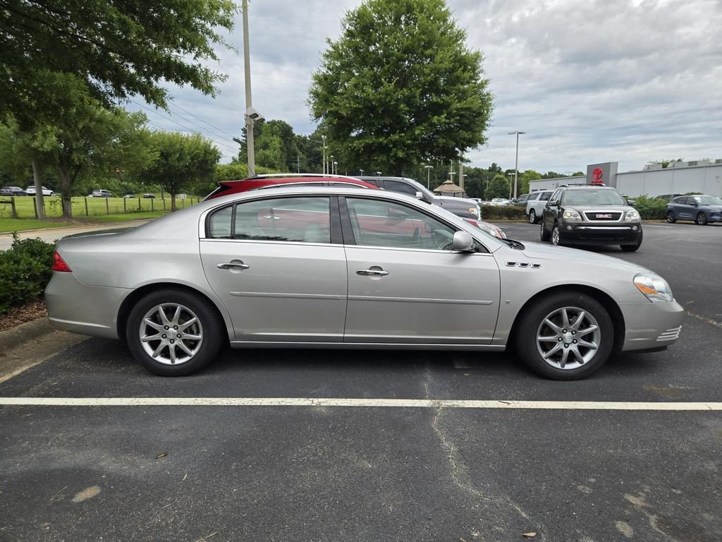Used 2007 Silver Buick CXL image 2