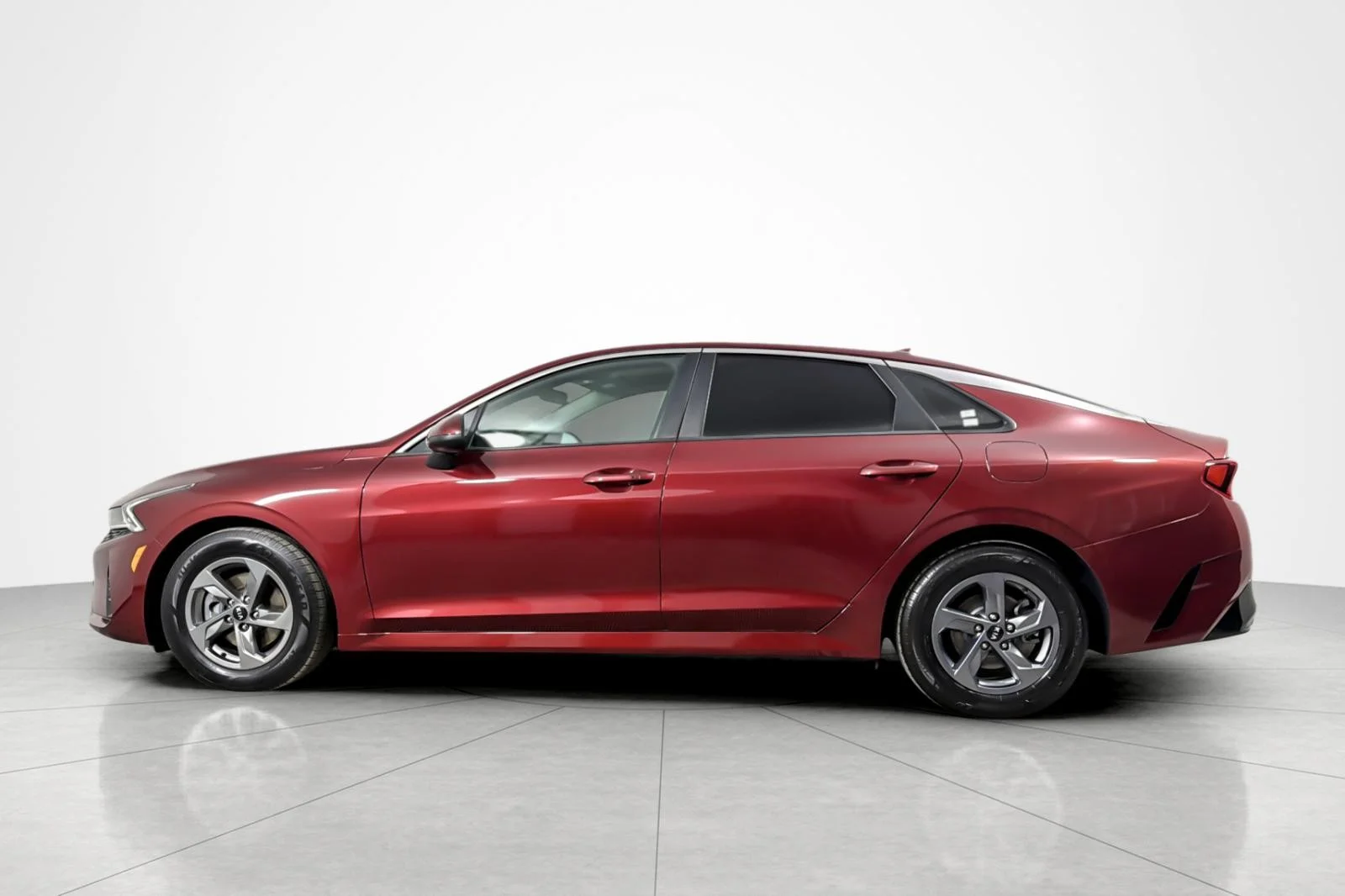 Used 2021 Kia K5 LXS with VIN 5XXG14J25MG012877 for sale in Beverly Hills, CA