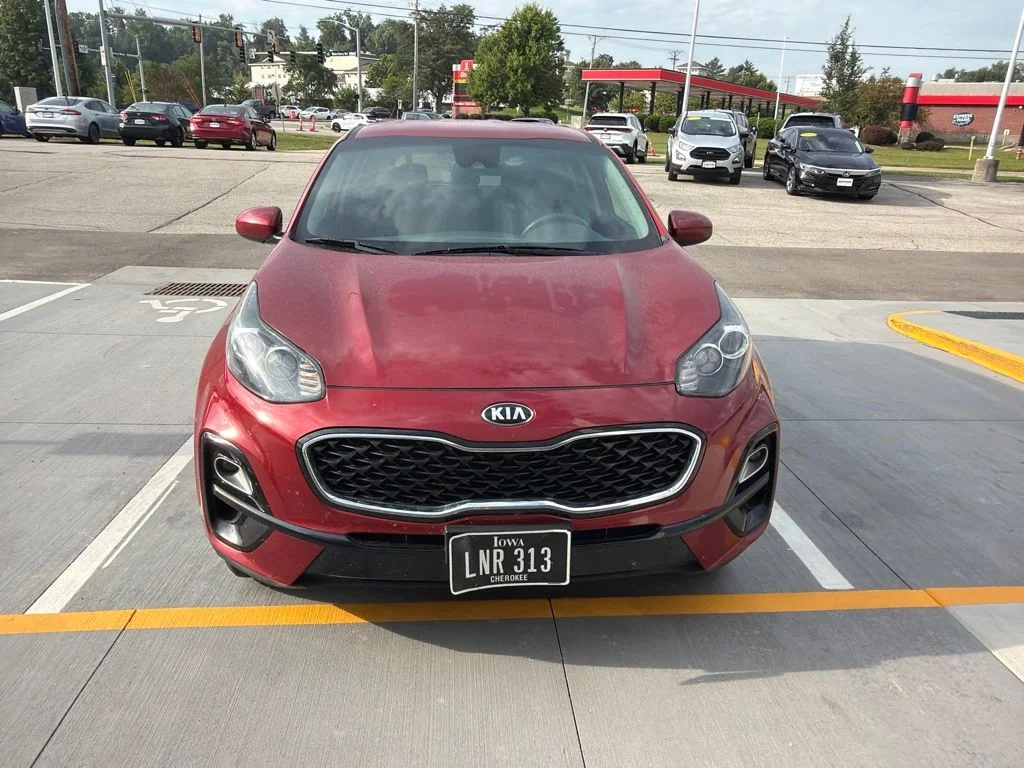 Used 2022 Red Kia LX image 2