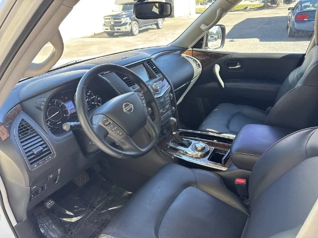 Used 2018 White Nissan SL image 19
