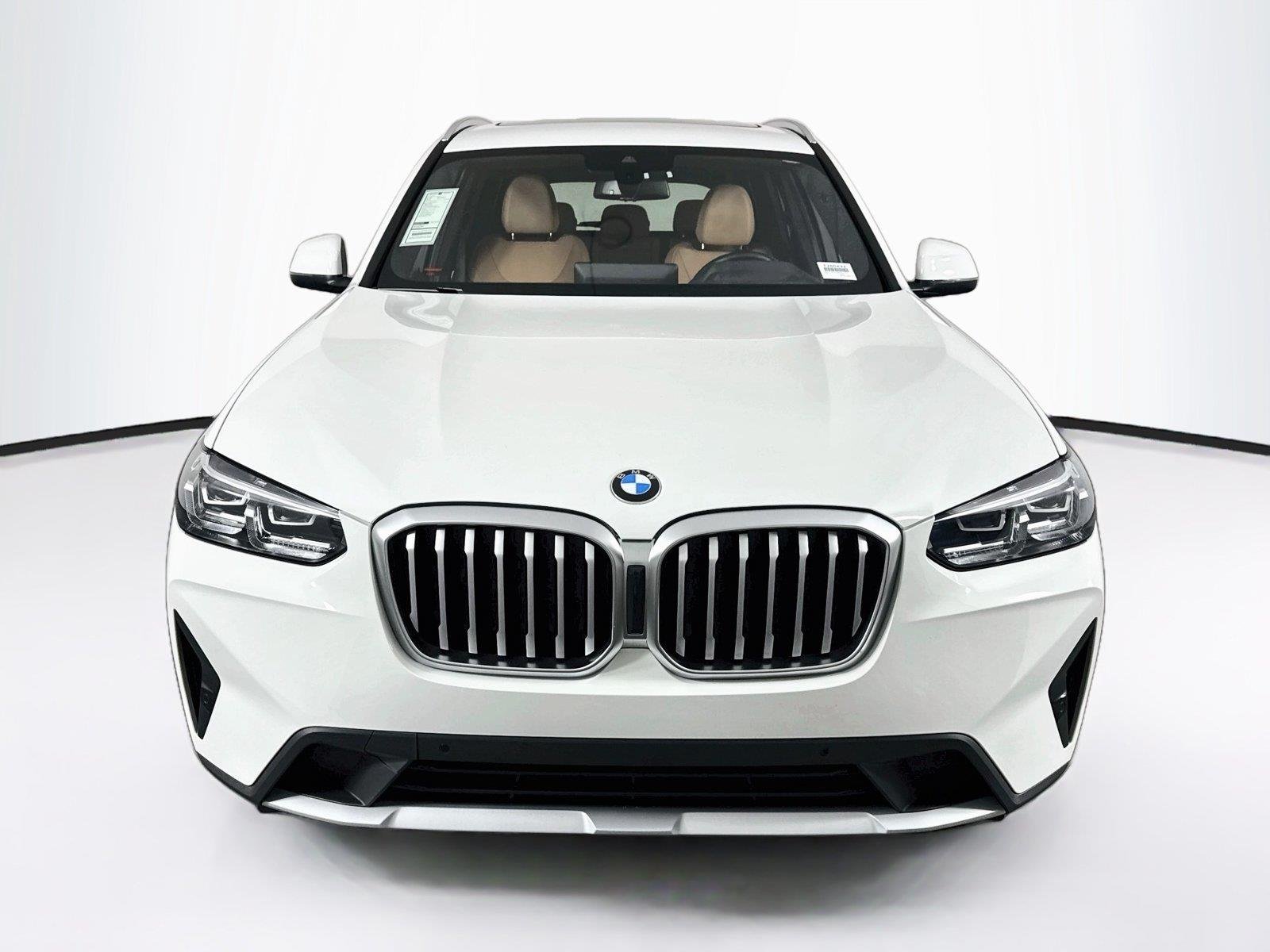 Used 2024 Alpine White BMW xDrive30i image 9