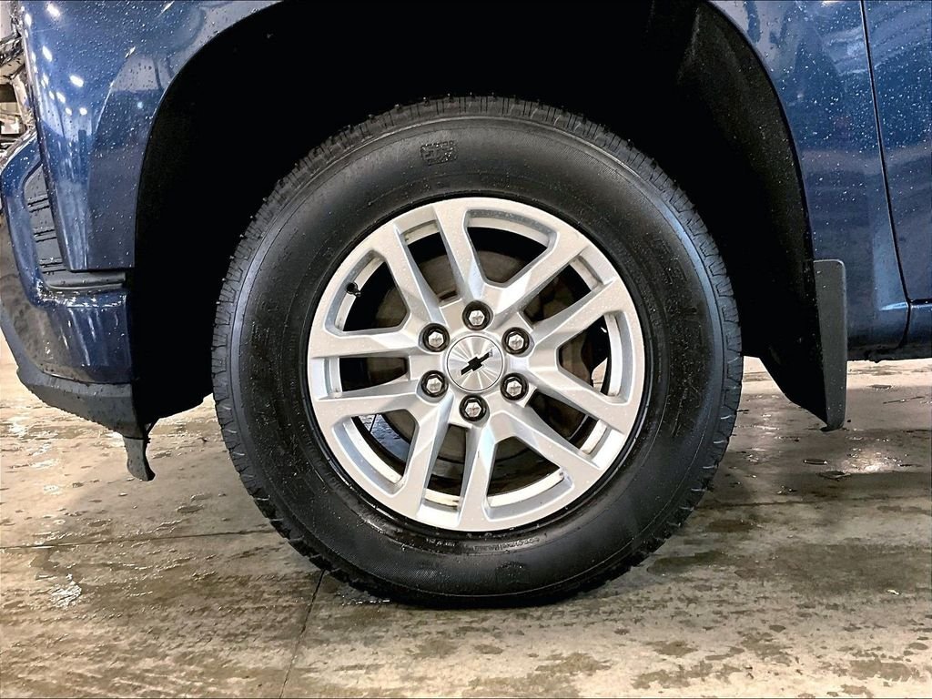 Used 2019 Blue Chevrolet RST image 7