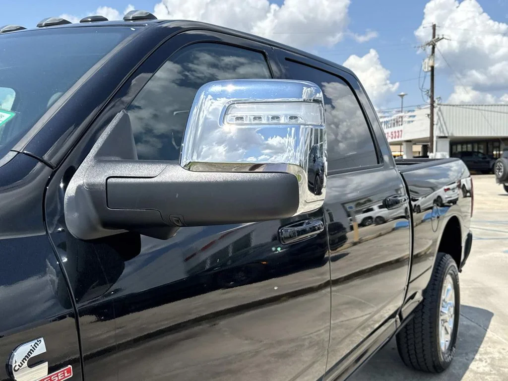 2026 RAM 2500 Laramie - Photo 8