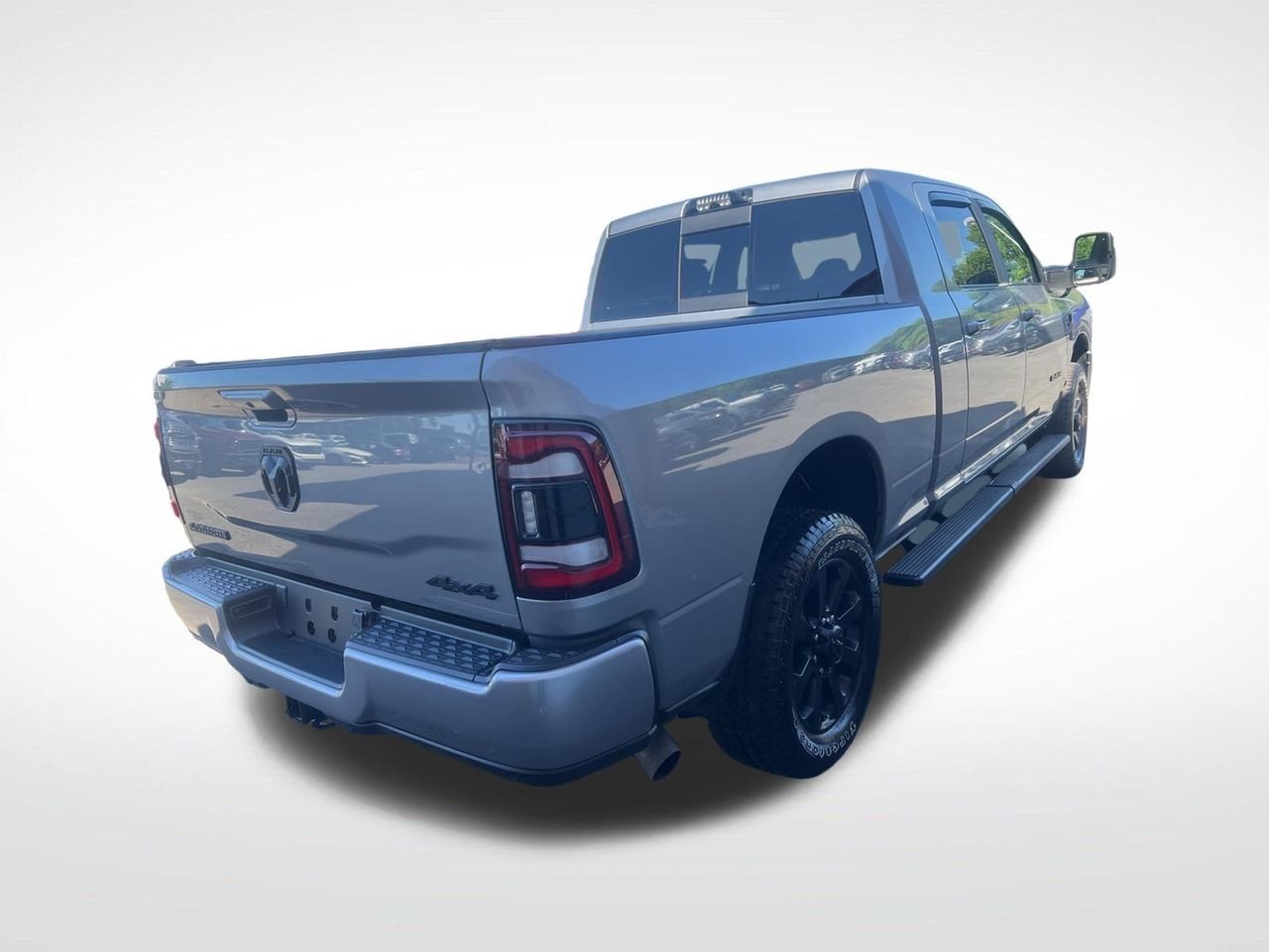 Used 2024 Silver Ram Laramie image 6