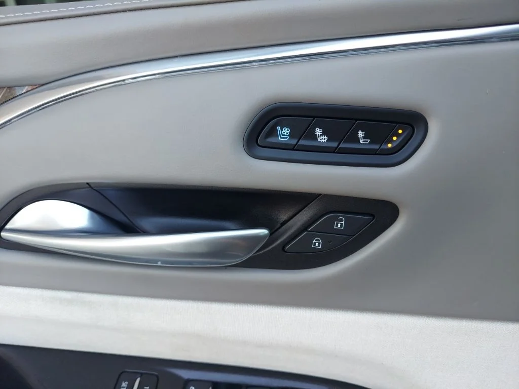 Used 2021 White Cadillac Premium Luxury Platinum image 16