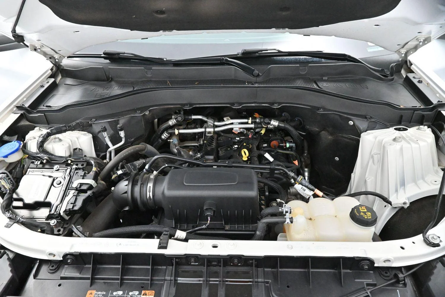 Used 2023 Oxford White Ford XLT image 39