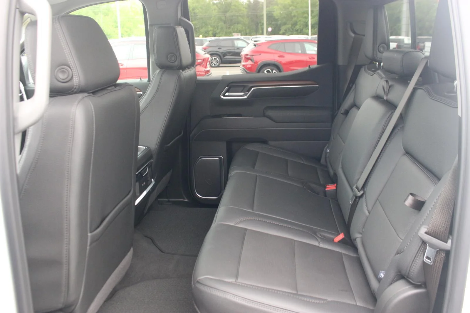 Used 2026 Glacier White Tricoat GMC Denali image 35