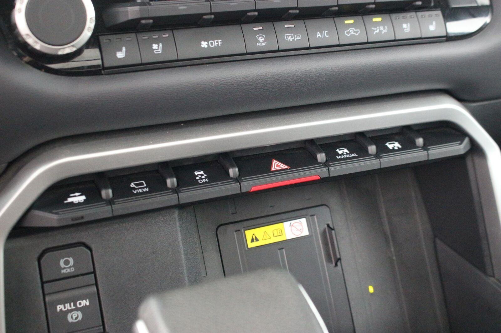 Used 2022 Grey Toyota Platinum Hybrid image 28