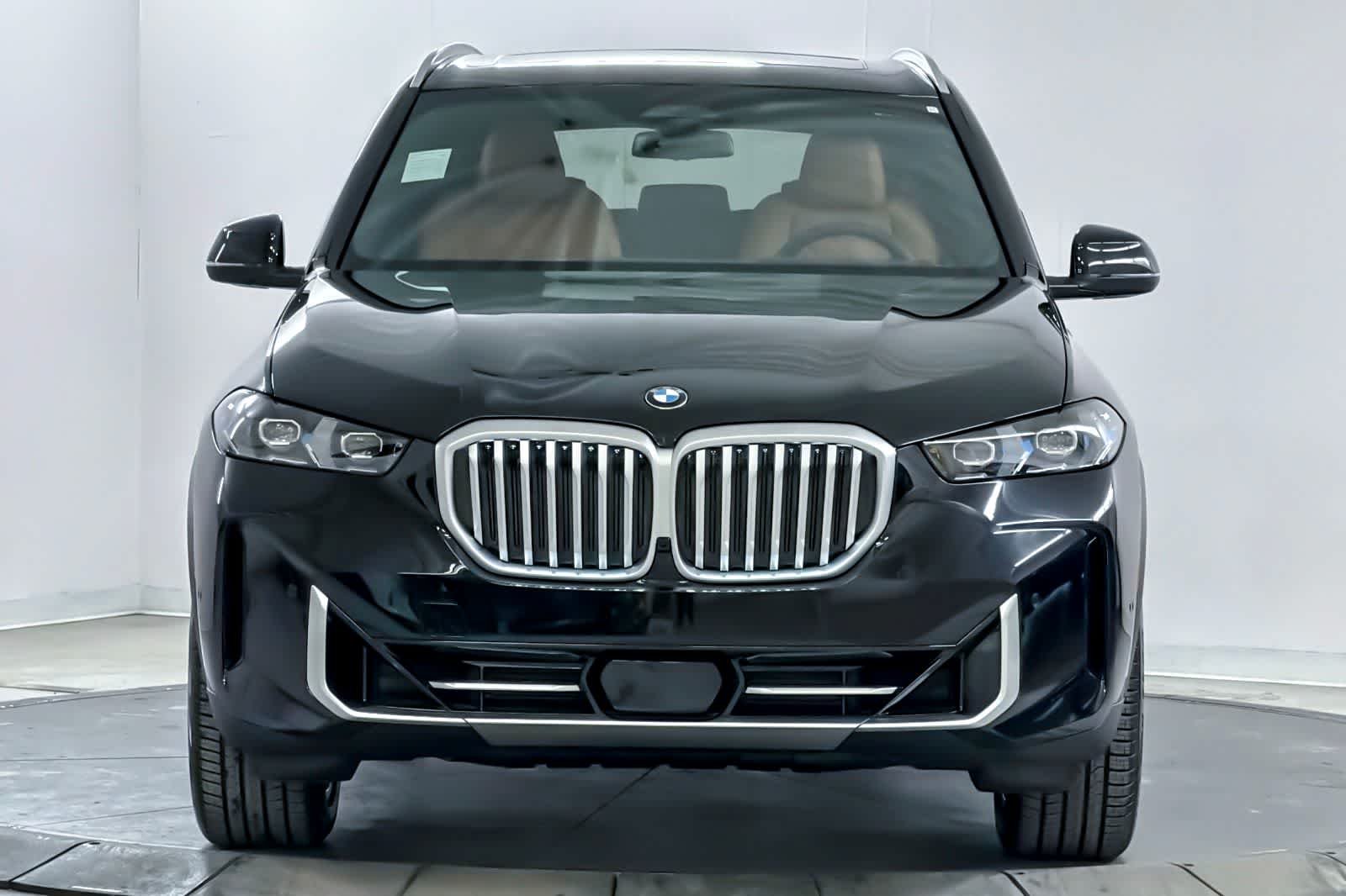 New 2026 Black Sapphire Metallic BMW xDrive40i image 10