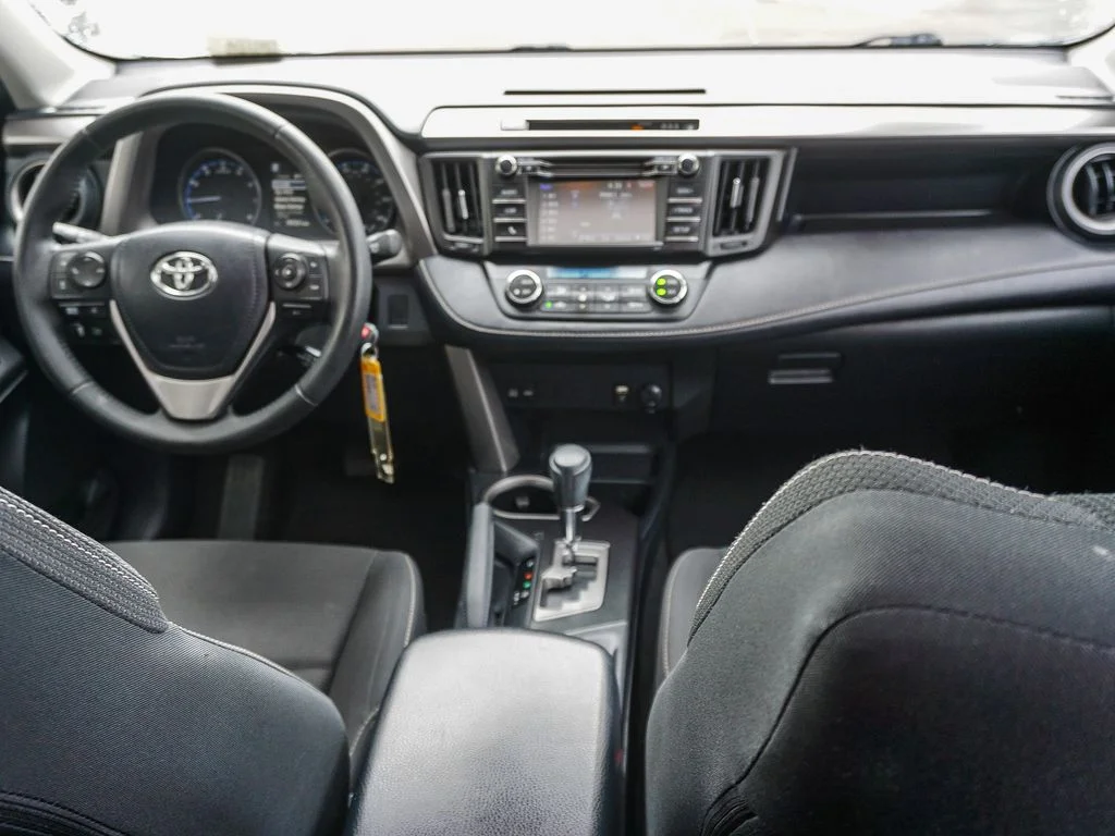 Used 2017 Gray Toyota XLE image 15