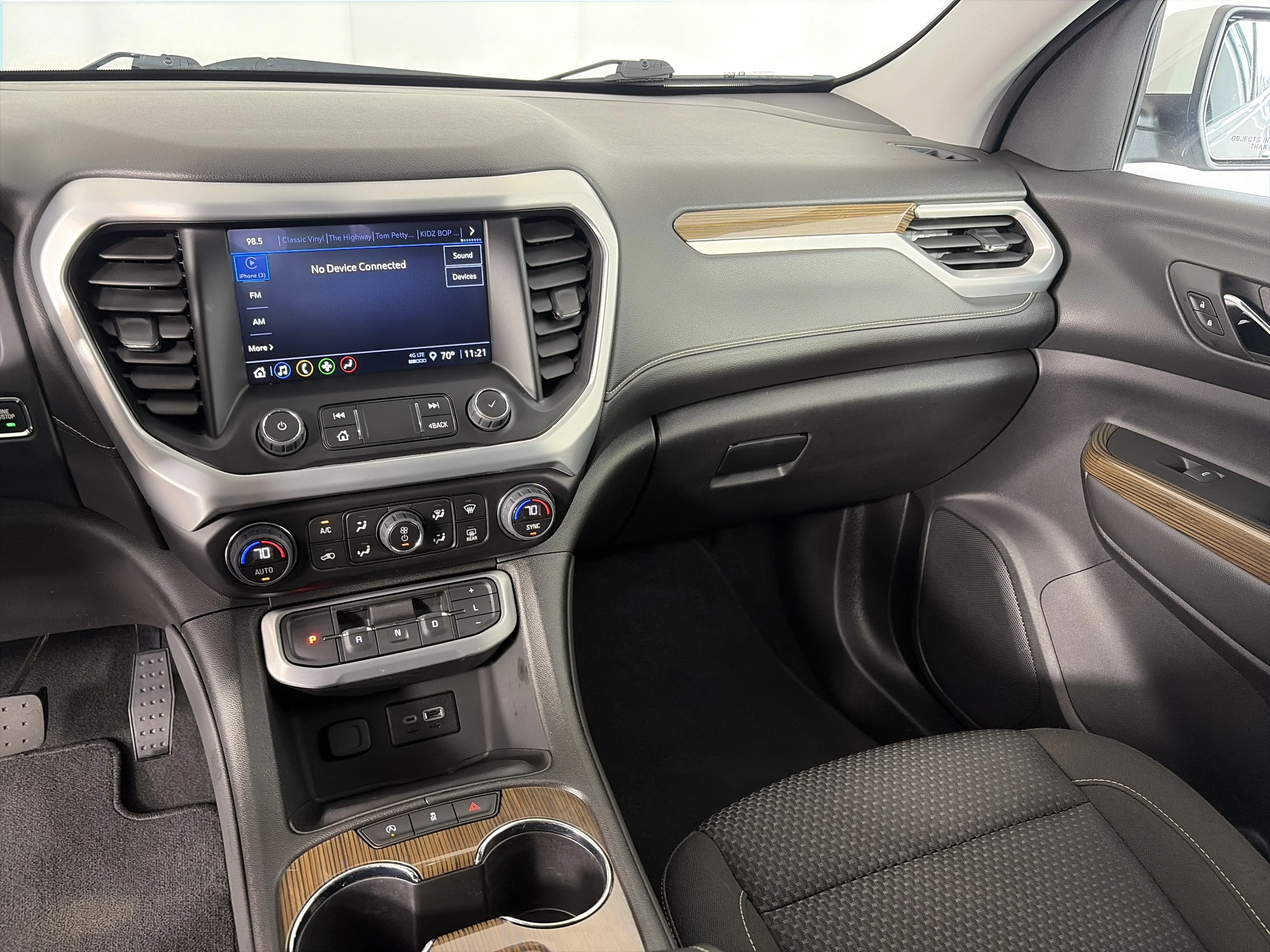 2023 GMC Acadia SLE - Photo 12