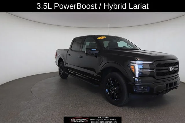 Used 2025 Black Ford Lariat image 28
