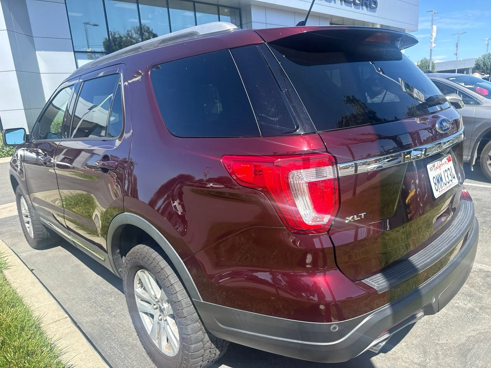 Used 2019 Burgundy Ford XLT image 2