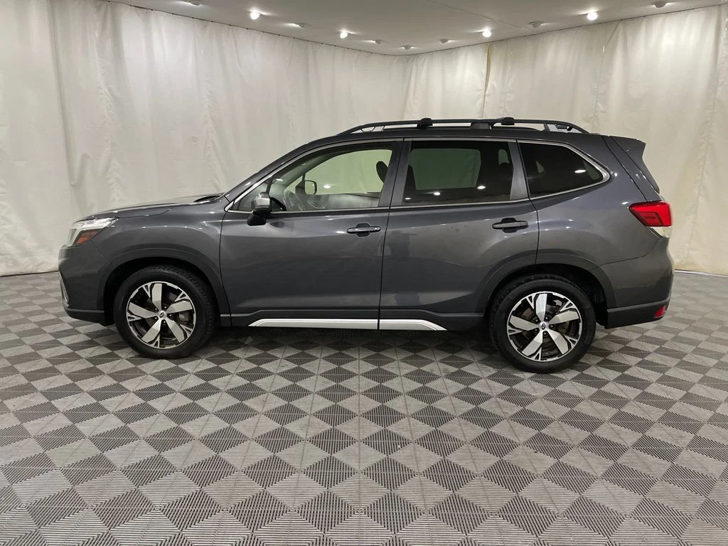 Used 2020 Magnetite Gray Metallic Subaru Touring image 10