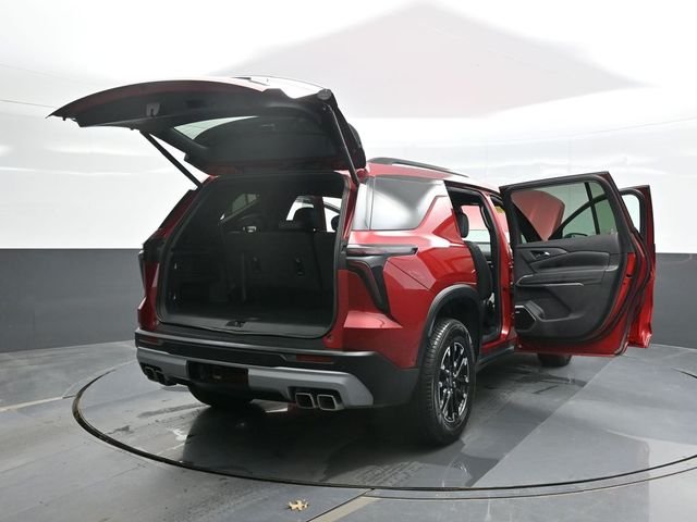 Used 2024 Red Chevrolet Z71 image 29