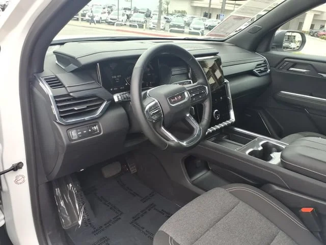 Used 2025 Summit White GMC Elevation image 13
