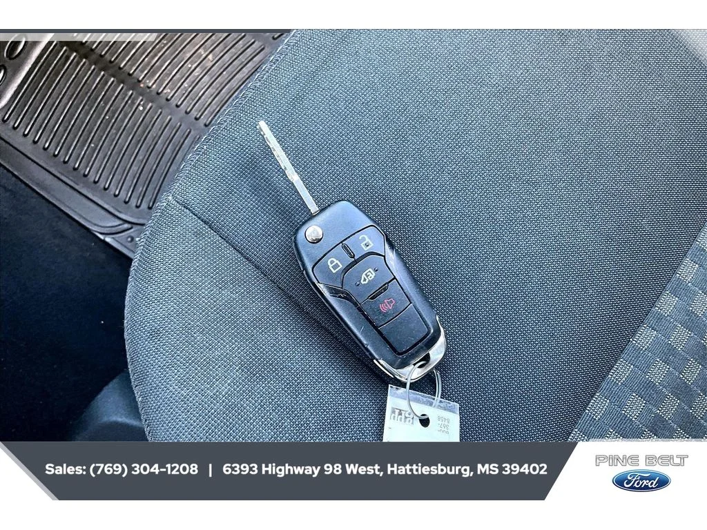 2023 Ford Transit Passenger Van XLT - Photo 9