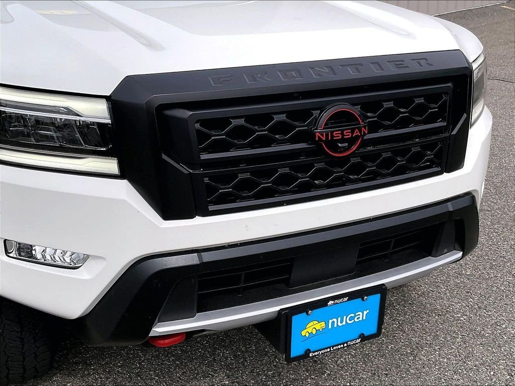 Used 2024 White Nissan PRO-4X image 32