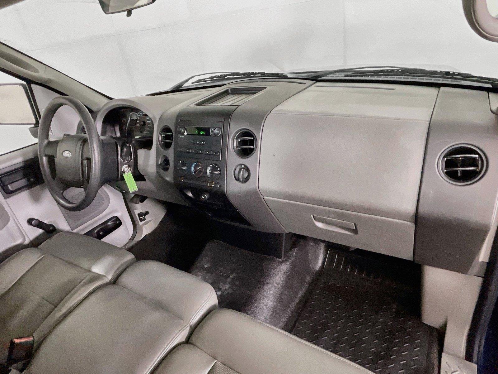 Used 2007 Dark Blue Pearl Metallic Ford XL image 24