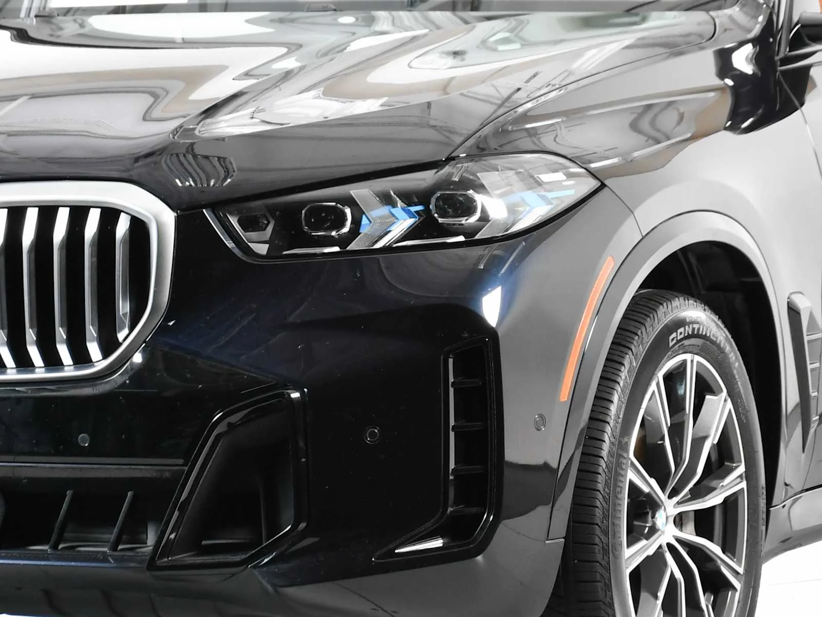 Used 2024 Carbon Black Metallic BMW xDrive40i image 10