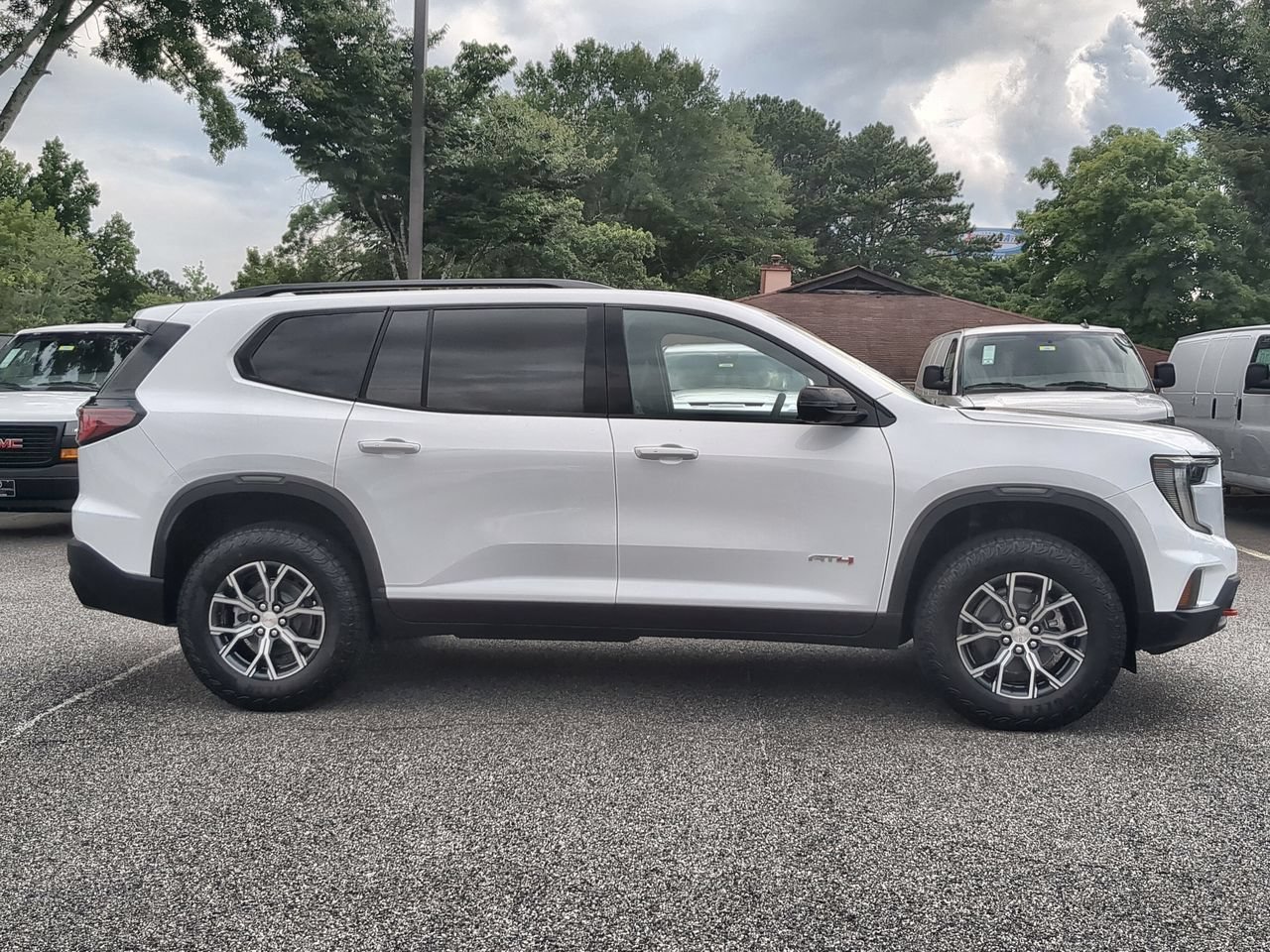 New 2026 Summit White GMC AT4 image 9