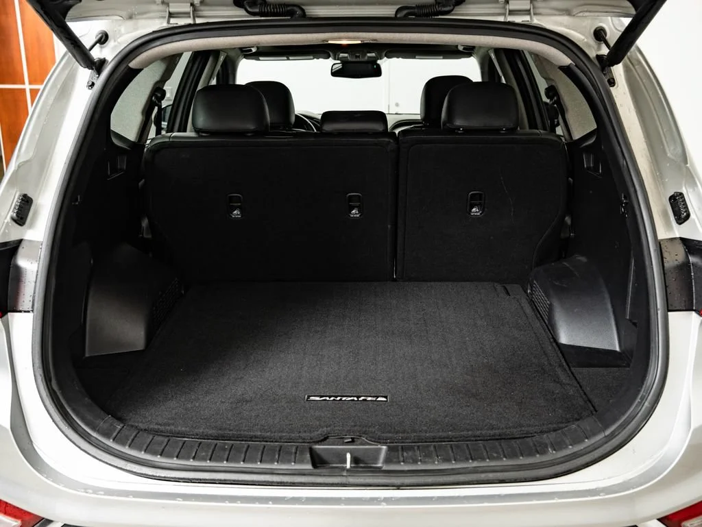 Used 2020 Shimmering Silver Pearl Hyundai SEL image 21