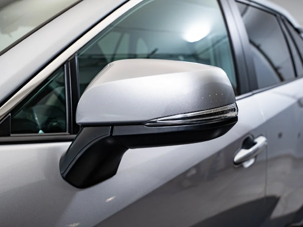 Used 2025 Silver Sky Metallic Toyota XLE Premium image 17