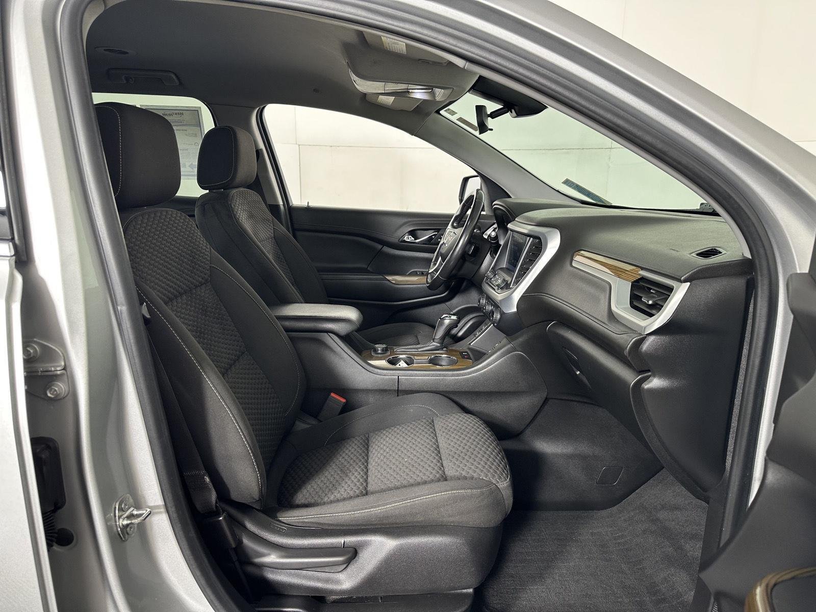 Used 2019 Quicksilver Metallic GMC SLE image 18