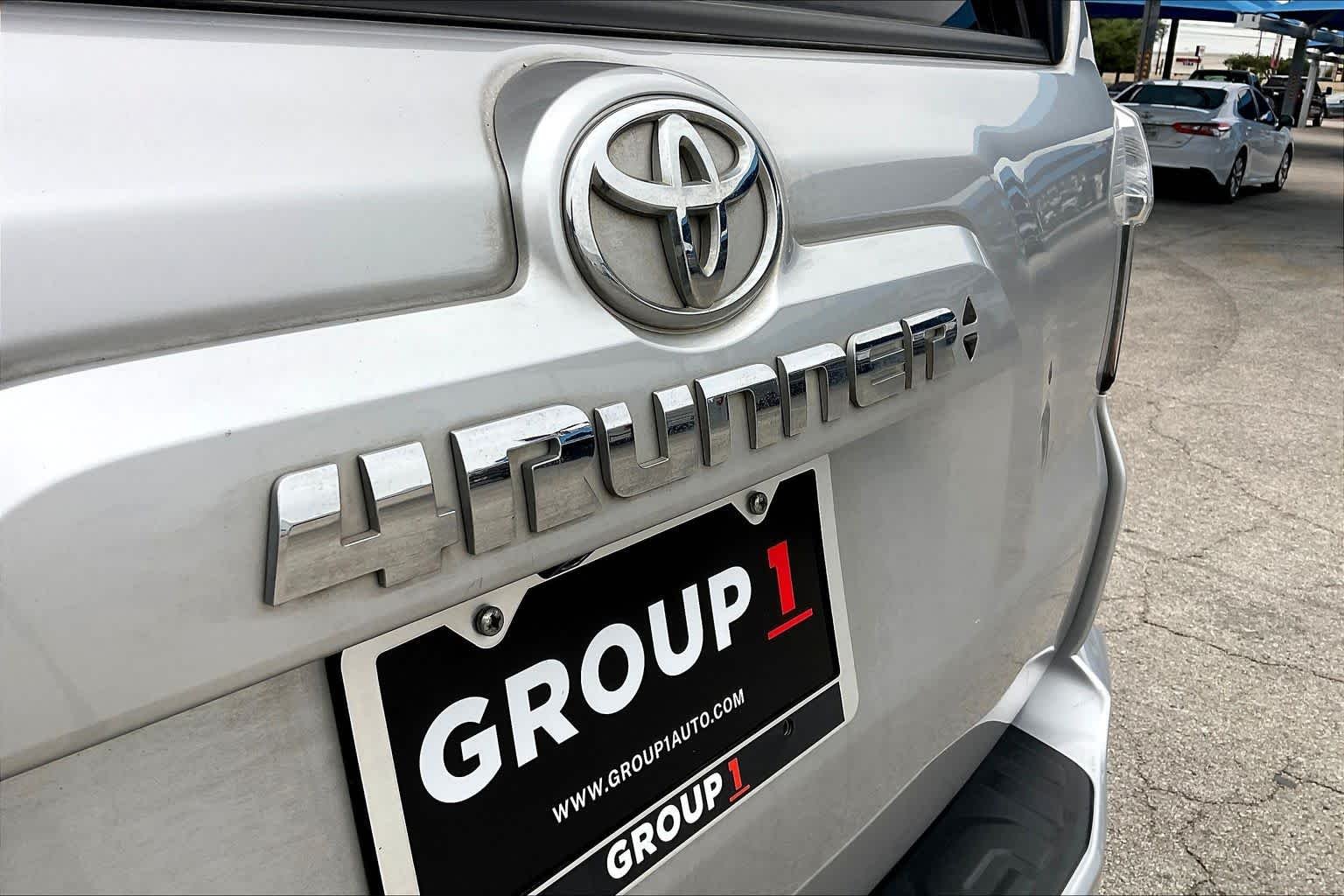 Used 2023 Classic Silver Metallic Toyota SR5 image 32
