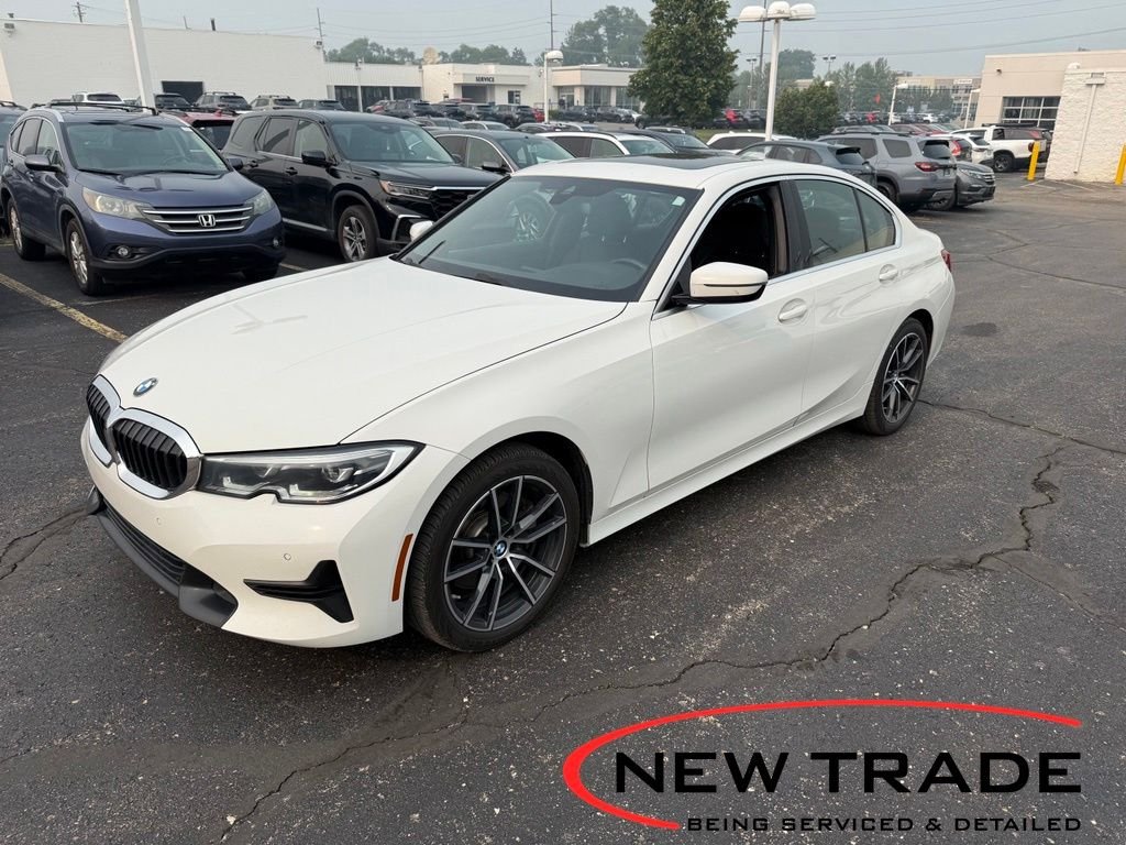 Used 2020 White BMW 330i xDrive image 1